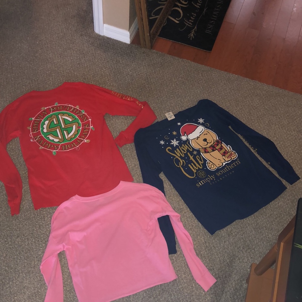 Simply Southern long sleeve shirts. Small